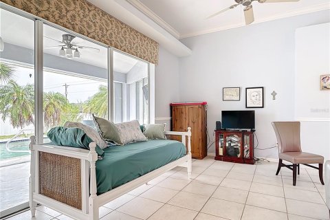 Купить виллу или дом в Порт-Шарлотт, Флорида 9 комнат, 183.2м2, № 1778641 - фото 7