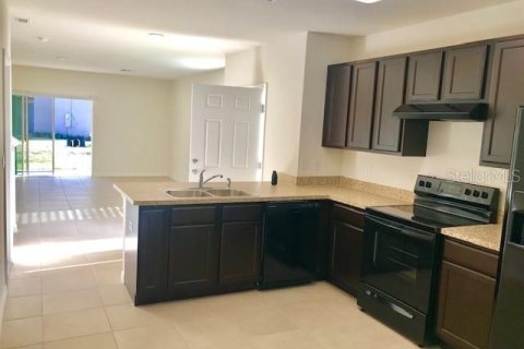 Adosado en alquiler en Davenport, Florida, 3 dormitorios, 160.16 m2 № 1906790 - foto 4