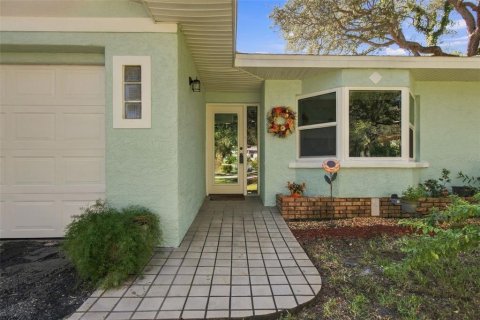 Villa ou maison à vendre à Palm Harbor, Floride: 2 chambres, 152.64 m2 № 2420492 - photo 7
