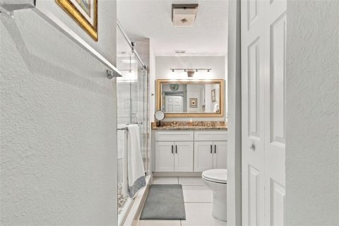 Villa ou maison à vendre à Palm Harbor, Floride: 2 chambres, 152.64 m2 № 2420492 - photo 27