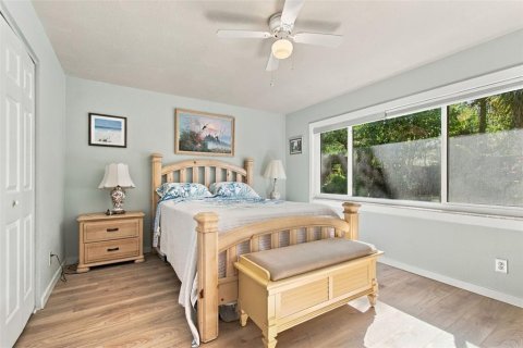 Villa ou maison à vendre à Palm Harbor, Floride: 2 chambres, 152.64 m2 № 2420492 - photo 25