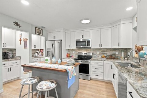 Villa ou maison à vendre à Palm Harbor, Floride: 2 chambres, 152.64 m2 № 2420492 - photo 12