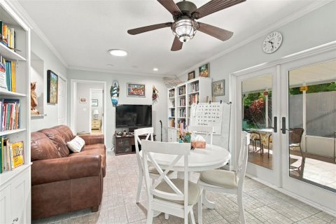 Villa ou maison à vendre à Palm Harbor, Floride: 2 chambres, 152.64 m2 № 2420492 - photo 20