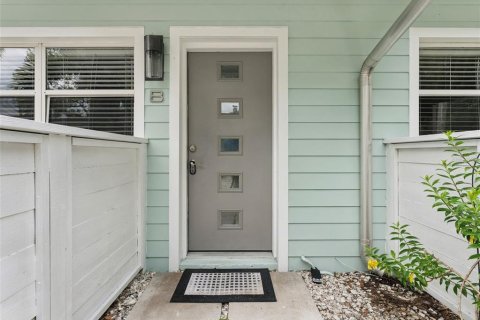 Apartamento en alquiler en Tampa, Florida, 2 dormitorios, 69.68 m2 № 1913447 - foto 4