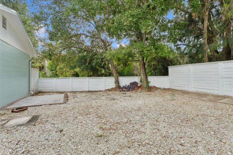 Apartamento en alquiler en Tampa, Florida, 2 dormitorios, 69.68 m2 № 1913447 - foto 19
