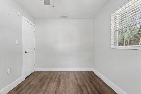 Apartamento en alquiler en Tampa, Florida, 2 dormitorios, 69.68 m2 № 1913447 - foto 18