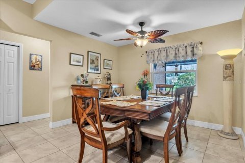Casa en venta en Lake Suzy, Florida, 3 dormitorios, 185.8 m2 № 2196784 - foto 14