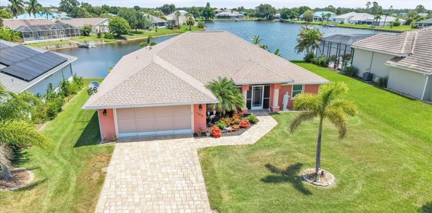 Casa en Lake Suzy, Florida 3 dormitorios, 185.8 m2 № 2196784