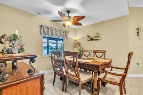 Casa en venta en Lake Suzy, Florida, 3 dormitorios, 185.8 m2 № 2196784 - foto 15