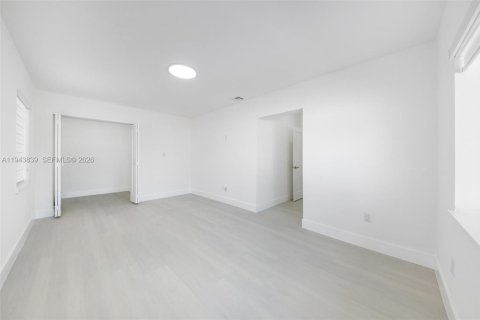 Casa en venta en Miami Gardens, Florida, 3 dormitorios, 139.54 m2 № 2000613 - foto 16