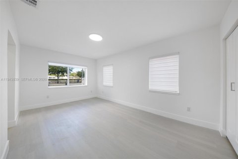 Casa en venta en Miami Gardens, Florida, 3 dormitorios, 139.54 m2 № 2000613 - foto 17