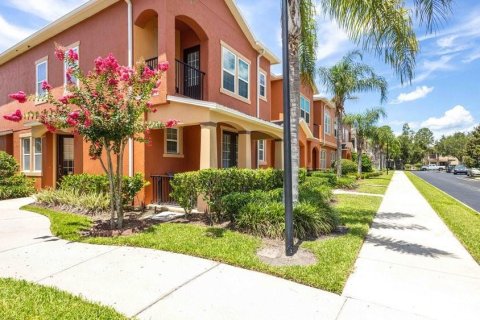 Touwnhouse à vendre à Sanford, Floride: 4 chambres, 179.21 m2 № 1822433 - photo 2