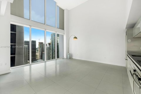 Copropriété à vendre à Miami, Floride: 1 chambre, 75.07 m2 № 2042007 - photo 4