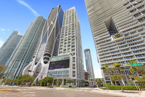 Copropriété à vendre à Miami, Floride: 1 chambre, 75.07 m2 № 2042007 - photo 12