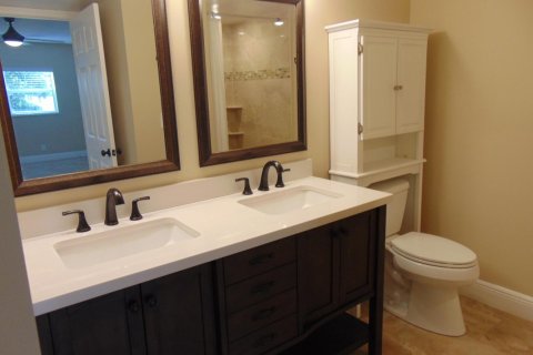 Copropriété à louer à Lake Worth, Floride: 2 chambres, 113.53 m2 № 1185509 - photo 1