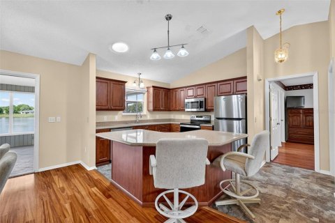 House in The Villages, Florida 3 bedrooms, 150.22 sq.m. № 1914468 - photo 6
