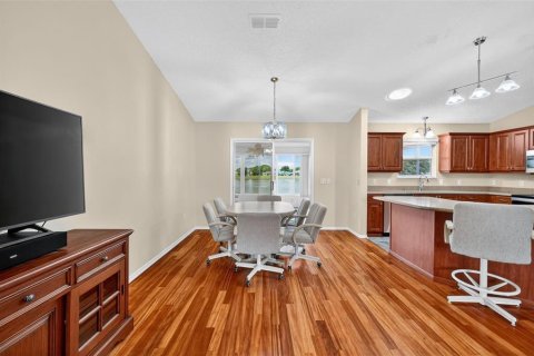 House in The Villages, Florida 3 bedrooms, 150.22 sq.m. № 1914468 - photo 10