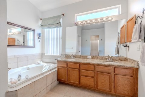 House in Tarpon Springs, Florida 4 bedrooms, 191.19 sq.m. № 1831214 - photo 21