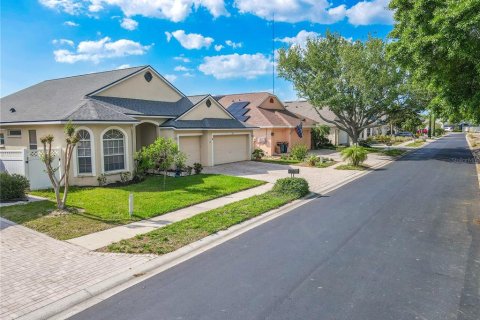 House in Tarpon Springs, Florida 4 bedrooms, 191.19 sq.m. № 1831214 - photo 2