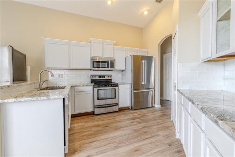 House in Tarpon Springs, Florida 4 bedrooms, 191.19 sq.m. № 1831214 - photo 11