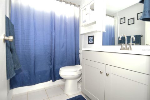 Condo in Largo, Florida, 1 bedroom  № 2223794 - photo 21