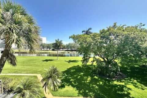 Condo in Miami, Florida, 1 bedroom  № 2076270
