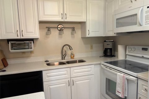 Condominio en alquiler en Sun City Center, Florida, 2 dormitorios, 89.19 m2 № 1901778 - foto 11