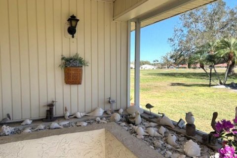 Condominio en alquiler en Sun City Center, Florida, 2 dormitorios, 89.19 m2 № 1901778 - foto 4