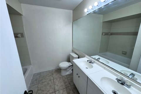 Copropriété à louer à Orlando, Floride: 2 chambres, 80.27 m2 № 2313422 - photo 7