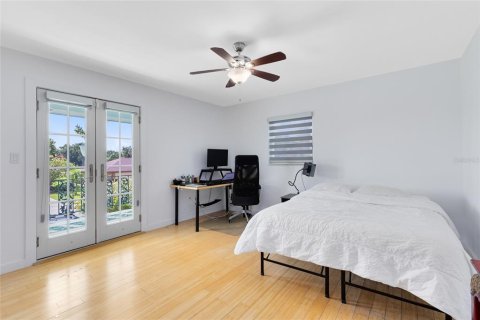 House in Orlando, Florida 4 bedrooms, 212.65 sq.m. № 1893956 - photo 24
