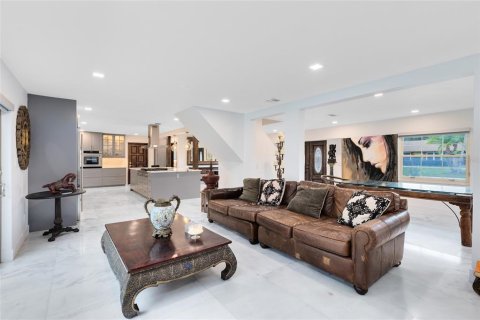 House in Orlando, Florida 4 bedrooms, 212.65 sq.m. № 1893956 - photo 11