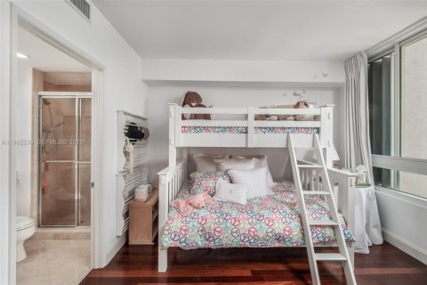 Купить кондоминиум в Ки-Бискейн, Флорида 3 спальни, 232.26м2, № 2047478 - фото 18