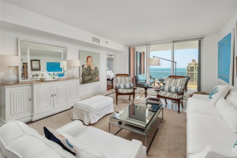 Купить кондоминиум в Ки-Бискейн, Флорида 3 спальни, 232.26м2, № 2047478 - фото 2