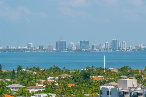 Купить кондоминиум в Ки-Бискейн, Флорида 3 спальни, 232.26м2, № 2047478 - фото 25