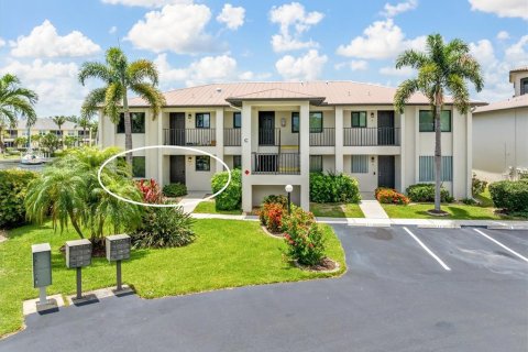 Condo in Punta Gorda, Florida, 2 bedrooms № 2227663