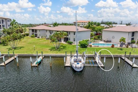 Condo in Punta Gorda, Florida, 2 bedrooms  № 2227663 - photo 29