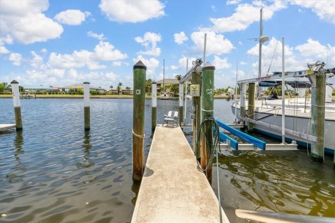 Condo in Punta Gorda, Florida, 2 bedrooms  № 2227663 - photo 28
