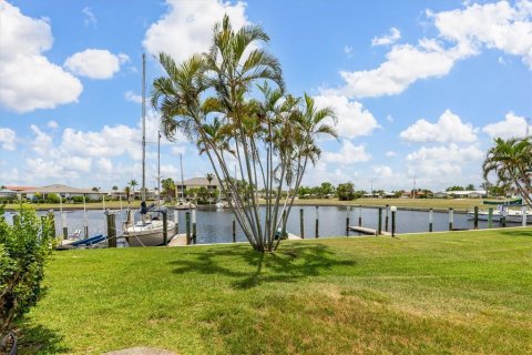 Condo in Punta Gorda, Florida, 2 bedrooms  № 2227663 - photo 27
