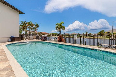 Condo in Punta Gorda, Florida, 2 bedrooms  № 2227663 - photo 4