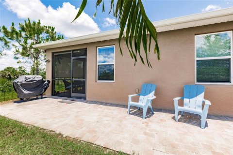 House in Punta Gorda, Florida 3 bedrooms, 162.02 sq.m. № 1805641 - photo 26
