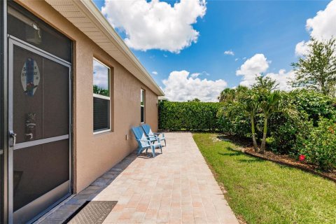 House in Punta Gorda, Florida 3 bedrooms, 162.02 sq.m. № 1805641 - photo 23