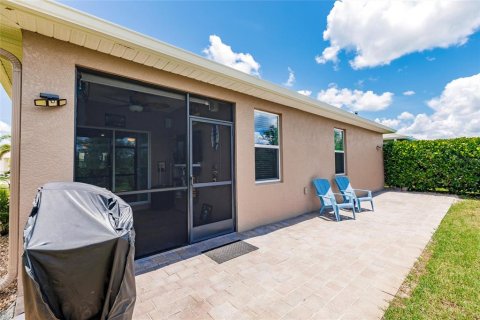 House in Punta Gorda, Florida 3 bedrooms, 162.02 sq.m. № 1805641 - photo 22