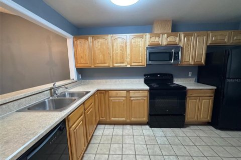 Condo in Casselberry, Florida, 2 bedrooms  № 1913921 - photo 5