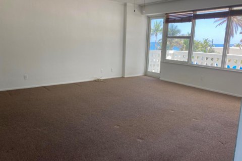 Снять в аренду кондоминиум в Форт-Лодердейл, Флорида 3 комнаты, 110.55м2, № 2175630 - фото 7