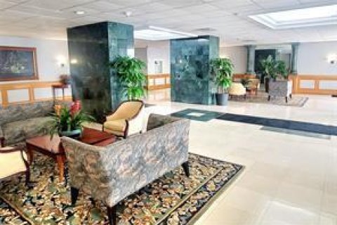 Снять в аренду кондоминиум в Форт-Лодердейл, Флорида 3 комнаты, 110.55м2, № 2175630 - фото 19