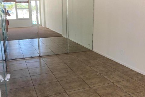 Снять в аренду кондоминиум в Форт-Лодердейл, Флорида 3 комнаты, 110.55м2, № 2175630 - фото 16