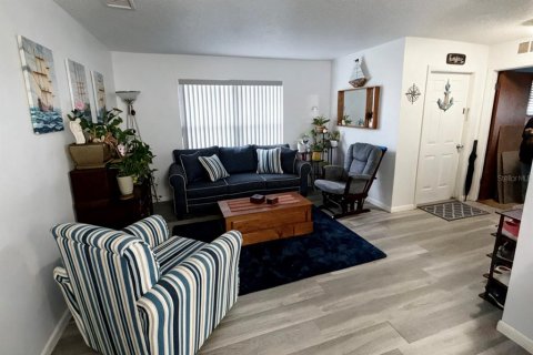 Casa en venta en Melbourne, Florida, 3 dormitorios, 126.44 m2 № 2231350 - foto 3