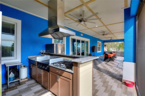 Villa ou maison à vendre à Haines City, Floride: 4 chambres, 322.65 m2 № 2148423 - photo 28