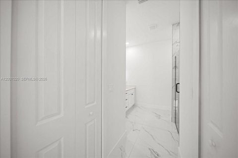 Купить виллу или дом в Лихай-Эйкерс, Флорида 4 спальни, 171.13м2, № 2071656 - фото 25