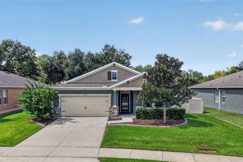 Villa ou maison à Eustis, Floride 4 chambres, 193.61 m2 № 2388646